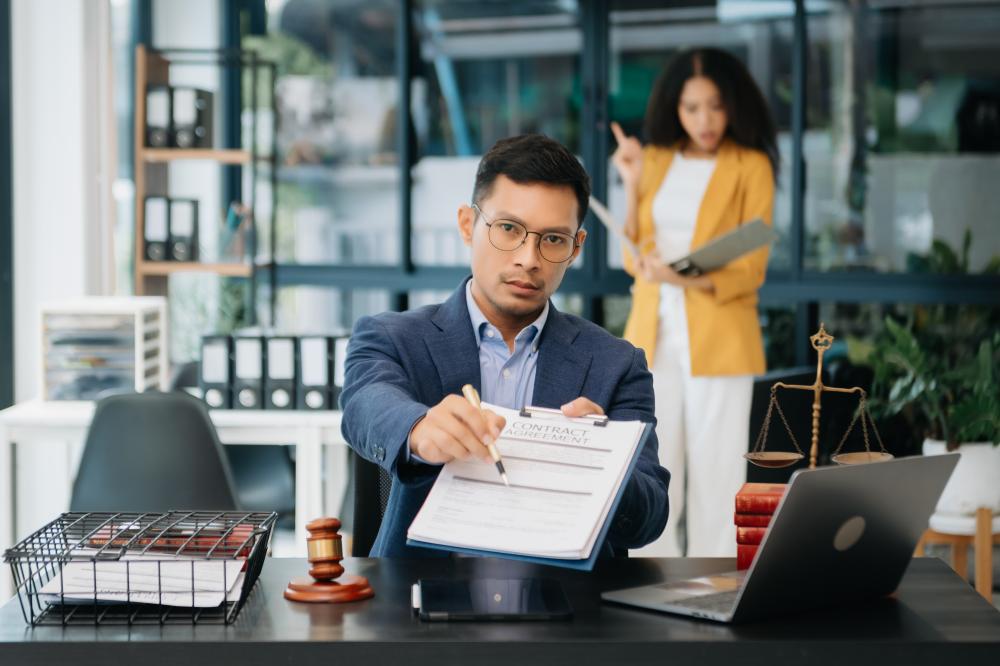 Finding a Reputable Business Attorney Glendale CA